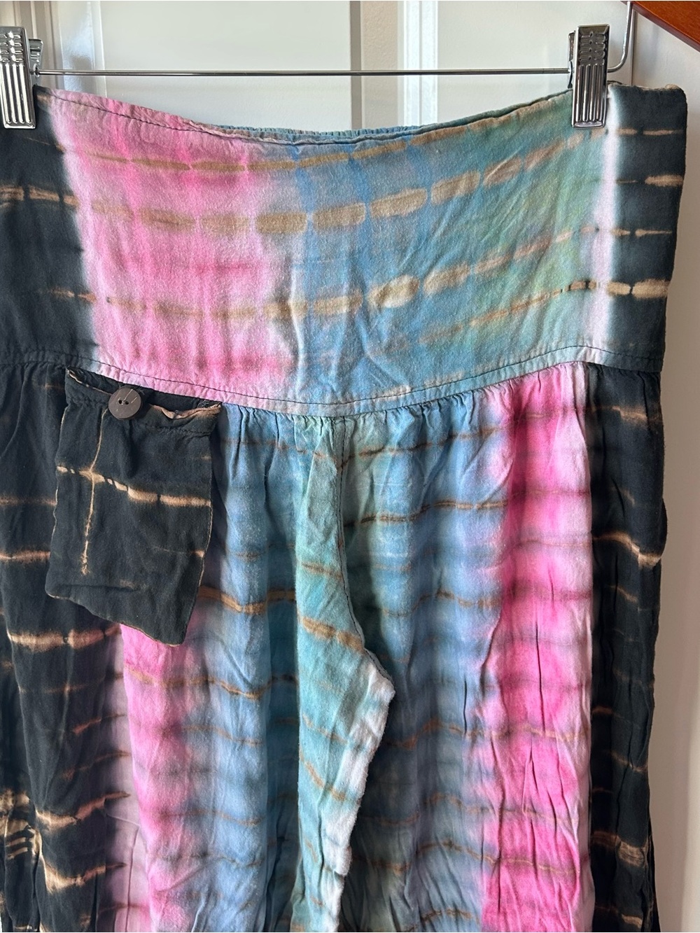 🌈 Earthbound Trading Co. Tie-Dye Harem Pants — Size M ✨ - Picture 3 of 4